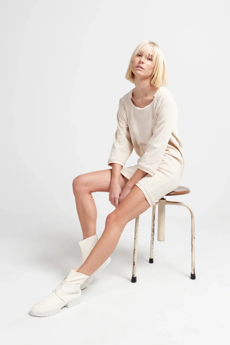 JUMPER DRESS | organic cotton velvet cream – Bild 3