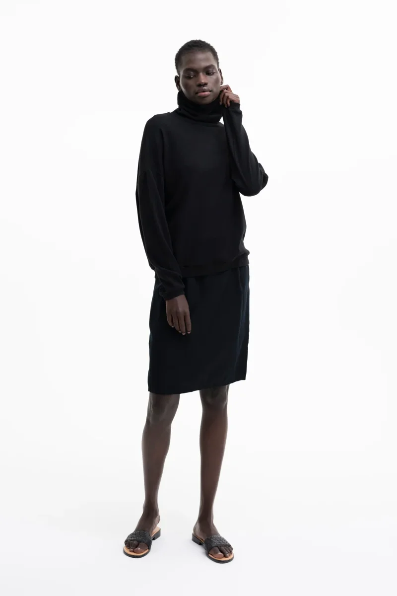 TURTLENECK JUMPER | cotton-wool black – Bild 4